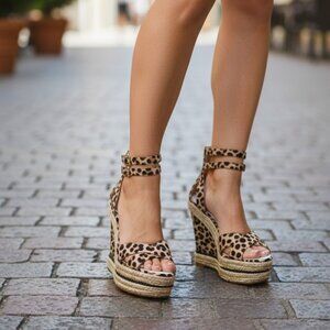 Jennifer Lopez JLo Leopard Print Wedge Sandels Ankle Strap Size 8